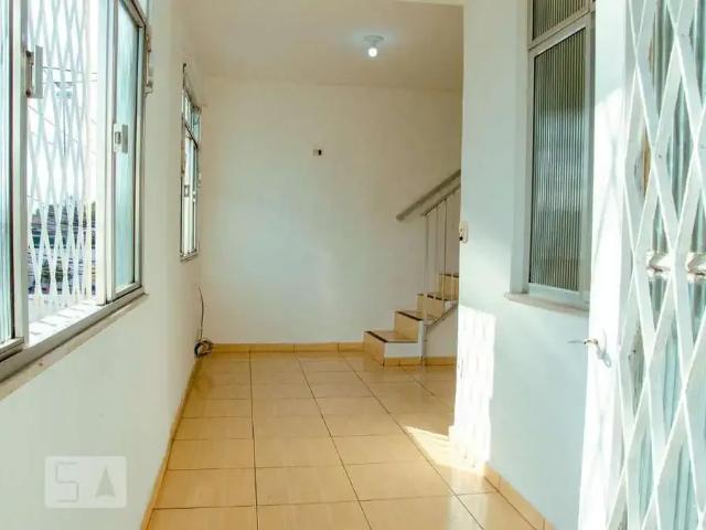 Casa / Sobrado para Locação em Rio de Janeiro/RJ Marechal Hermes 3 Quartos