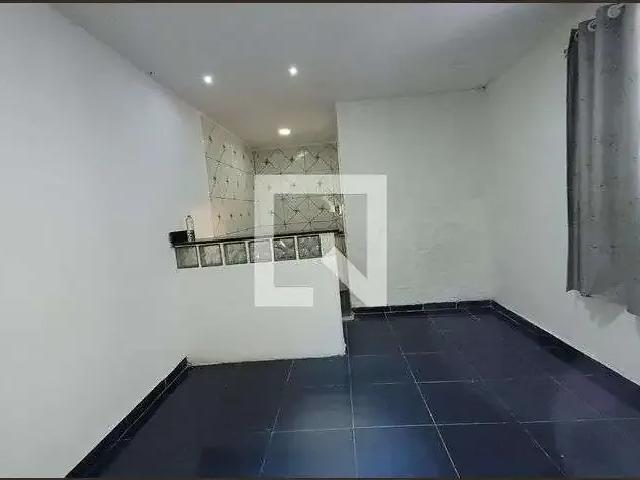 Casa / Sobrado para Locação em Rio de Janeiro/RJ Marechal Hermes 1 Quartos