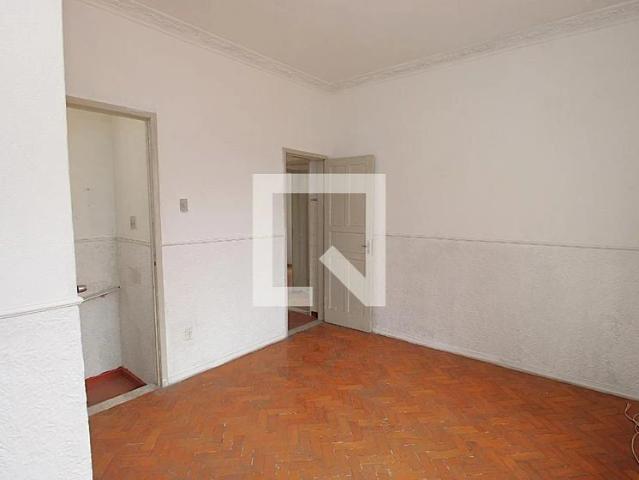 Casa / Sobrado para Locação em Rio de Janeiro/RJ Marechal Hermes 2 Quartos