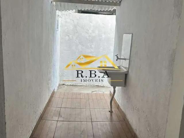Casa / Sobrado para Locação em Rio de Janeiro/RJ Marechal Hermes 2 Quartos
