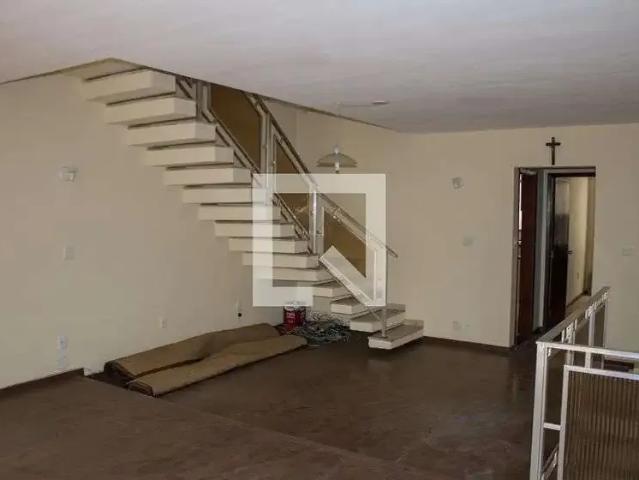 Casa / Sobrado para Locação em Rio de Janeiro/RJ Méier 5 Quartos