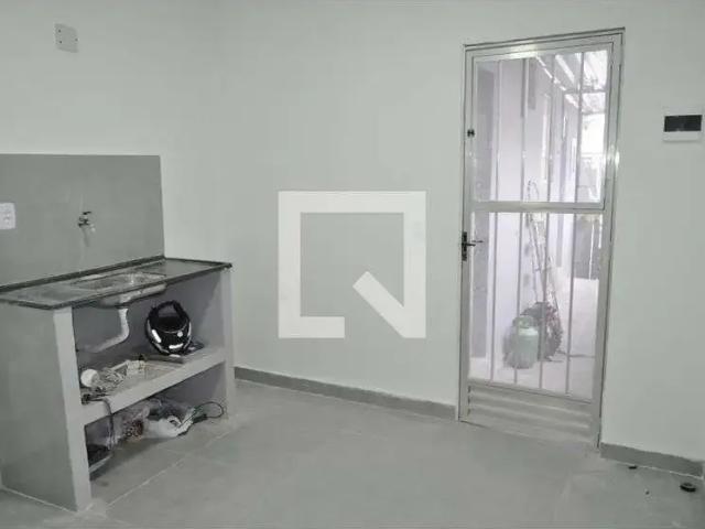 Casa / Sobrado para Locação em Rio de Janeiro/RJ Méier 1 Quartos