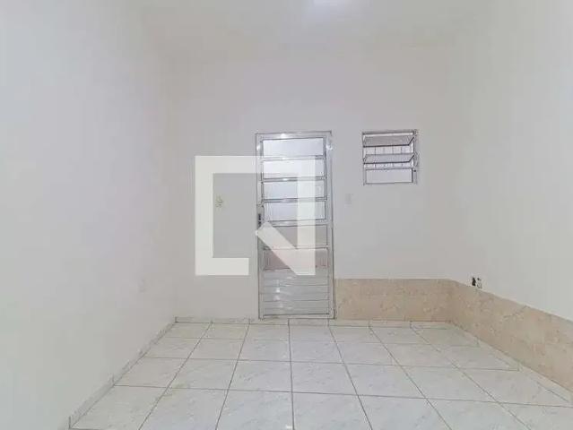 Casa / Sobrado para Locação em Rio de Janeiro/RJ Méier 1 Quartos