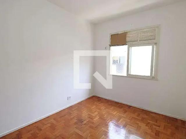 Casa / Sobrado para Locação em Rio de Janeiro/RJ Méier 2 Quartos