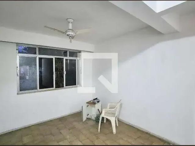 Casa / Sobrado para Locação em Rio de Janeiro/RJ Olaria 3 Quartos
