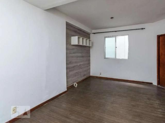 Casa / Sobrado para Locação em Rio de Janeiro/RJ Olaria 2 Quartos