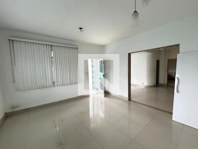 Casa / Sobrado para Locação em Rio de Janeiro/RJ Oswaldo Cruz 3 Quartos