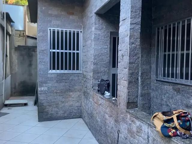 Casa / Sobrado para Locação em Rio de Janeiro/RJ Pavuna 2 Quartos