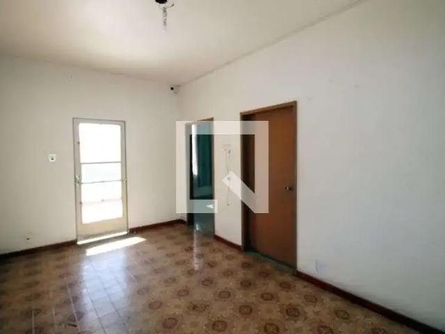 Casa / Sobrado para Locação em Rio de Janeiro/RJ Penha 6 Quartos