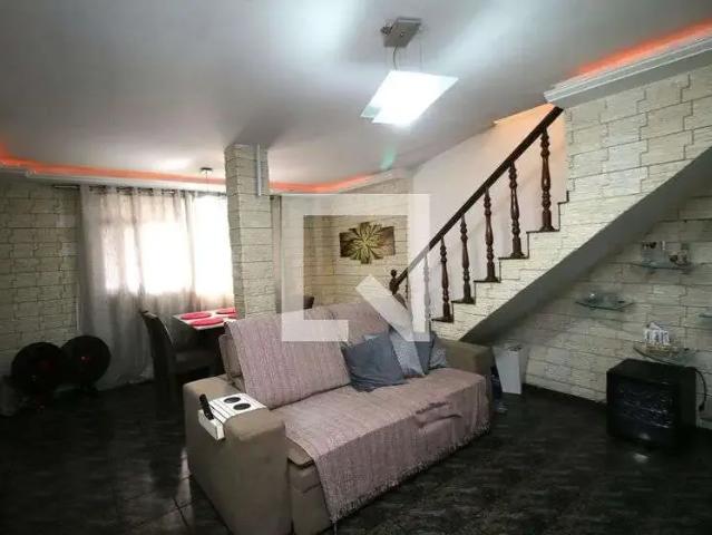 Casa / Sobrado para Locação em Rio de Janeiro/RJ Penha 2 Quartos