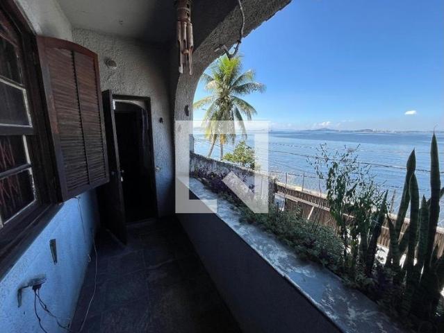 Casa / Sobrado para Locação em Rio de Janeiro/RJ Praia da Bandeira 4 Quartos