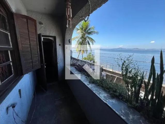 Casa / Sobrado para Locação em Rio de Janeiro/RJ Praia da Bandeira 4 Quartos