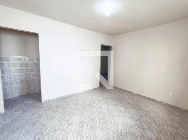 Casa / Sobrado para Locação em Rio de Janeiro/RJ Quintino Bocaiúva 2 Quartos