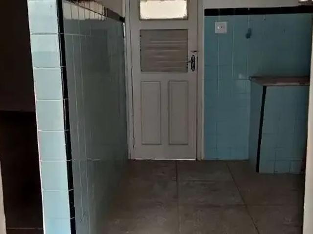 Casa / Sobrado para Locação em Rio de Janeiro/RJ Ramos 2 Quartos