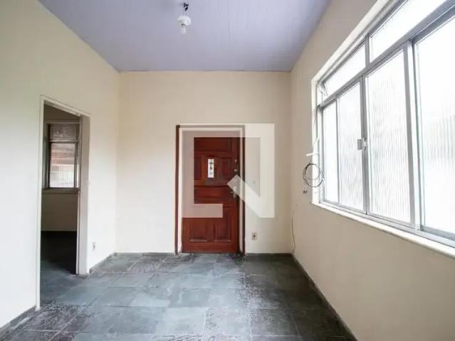 Casa / Sobrado para Locação em Rio de Janeiro/RJ Ramos 2 Quartos