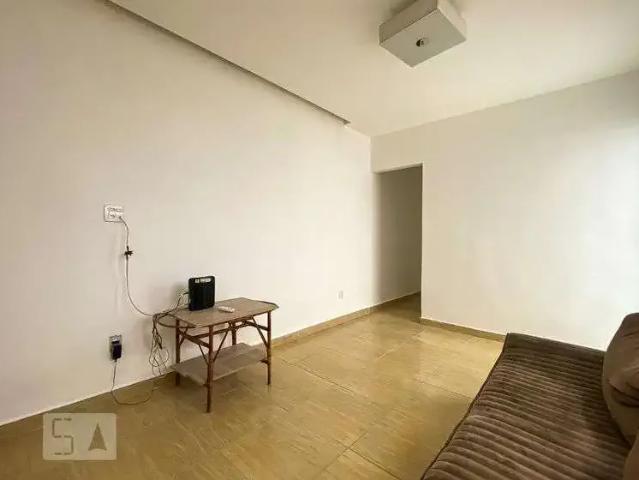Casa / Sobrado para Locação em Rio de Janeiro/RJ Ramos 2 Quartos