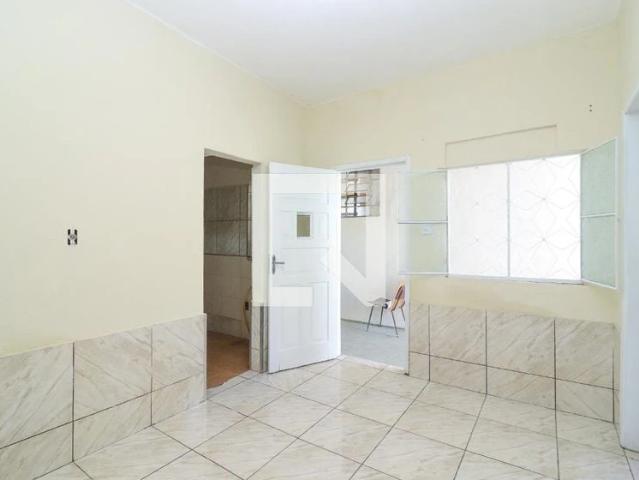 Casa / Sobrado para Locação em Rio de Janeiro/RJ Realengo 1 Quartos