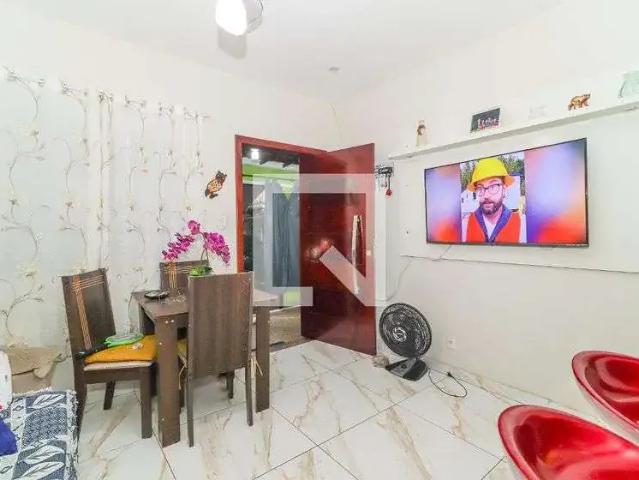 Casa / Sobrado para Locação em Rio de Janeiro/RJ Realengo 2 Quartos