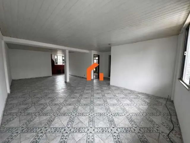 Casa / Sobrado para Locação em Rio de Janeiro/RJ Realengo 2 Quartos