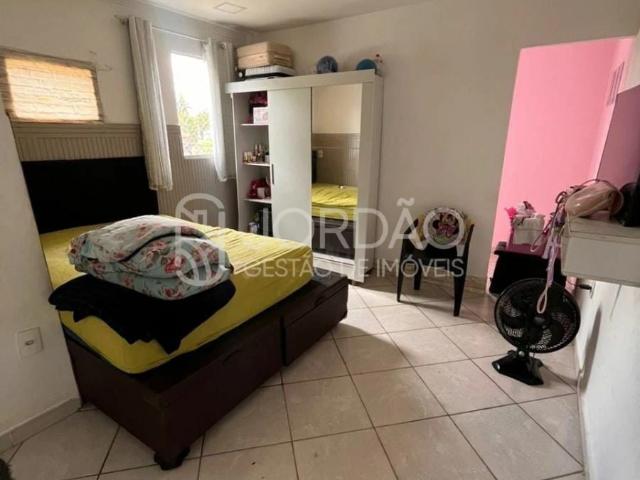 Casa / Sobrado para Locação em Rio de Janeiro/RJ Realengo 2 Quartos