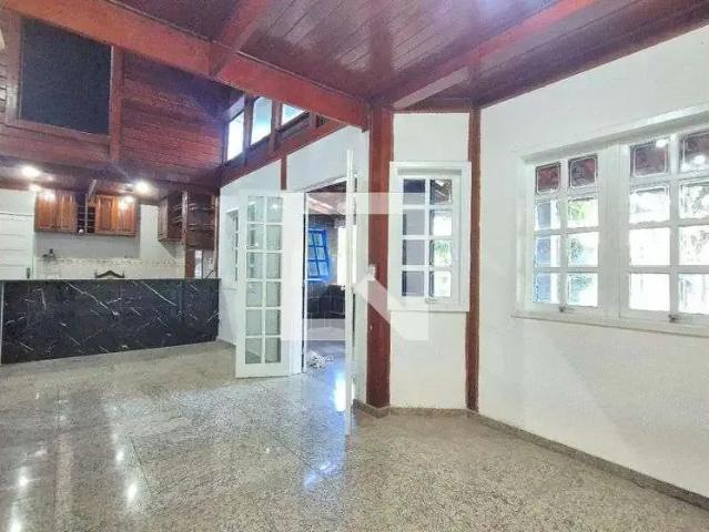 Casa / Sobrado para Locação em Rio de Janeiro/RJ Recreio dos Bandeirantes 4 Quartos