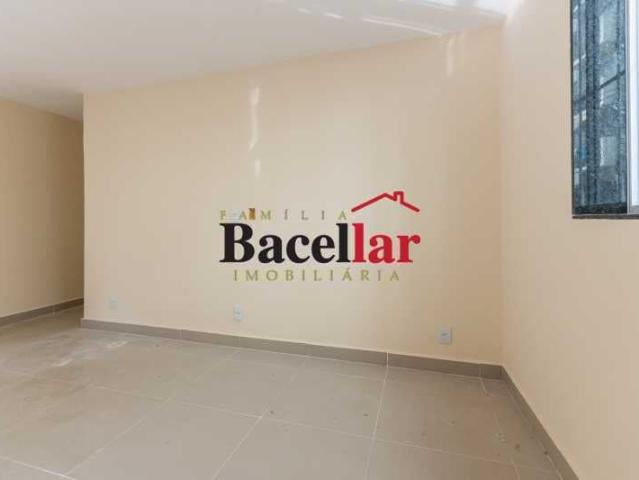 Casa / Sobrado para Locação em Rio de Janeiro/RJ Riachuelo 2 Quartos