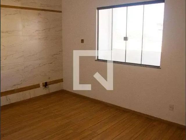 Casa / Sobrado para Locação em Rio de Janeiro/RJ Santa Cruz 2 Quartos