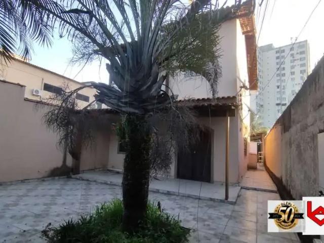 Casa / Sobrado para Locação em Rio de Janeiro/RJ Santa Cruz 2 Quartos
