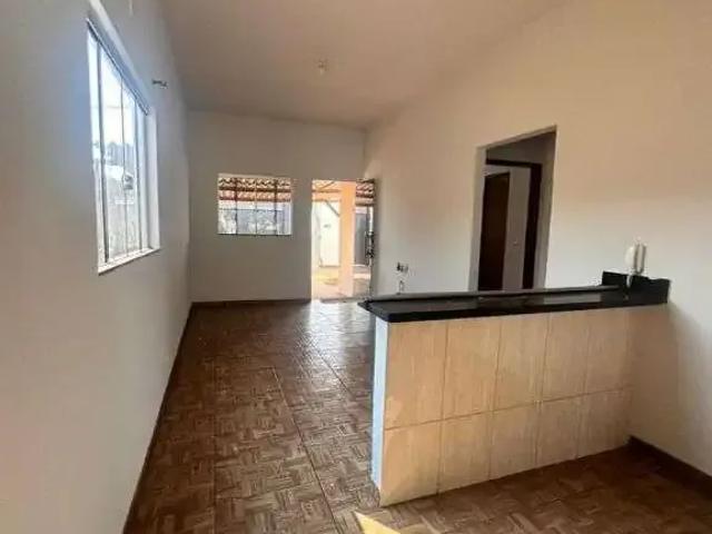 Casa / Sobrado para Locação em Rio Verde/GO Jardim Floresta 3 Quartos