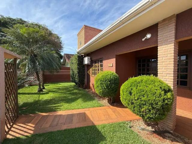 Casa / Sobrado para Locação em Toledo/PR Jardim Pancera 3 Quartos