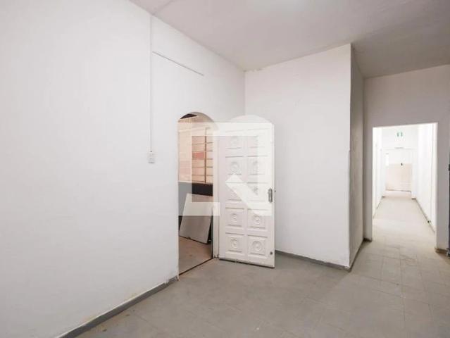 Casa / Sobrado para Locação em Taubaté/SP Alto de São João 4 Quartos