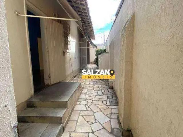 Casa / Sobrado para Locação em Taubaté/SP Centro 3 Quartos