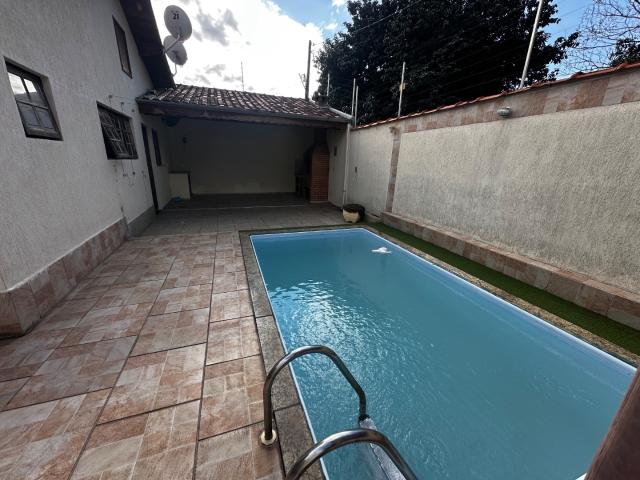Casa / Sobrado para Locação em Taubaté/SP Granja Bela Vista 2 Quartos