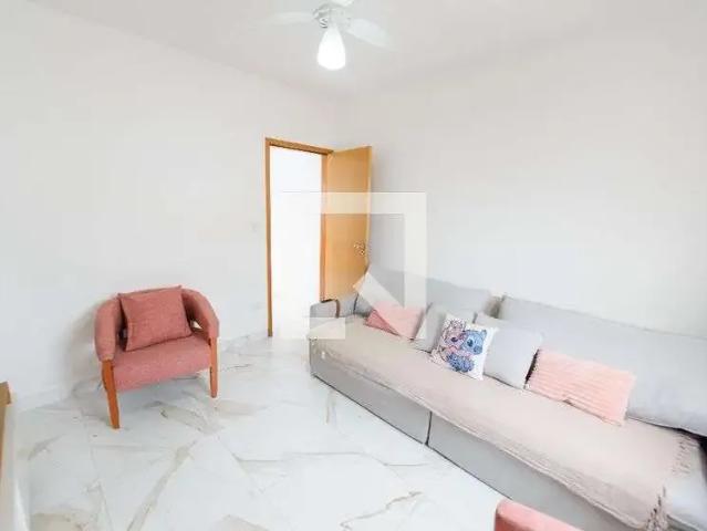 Casa / Sobrado para Locação em Taubaté/SP Independência 2 Quartos