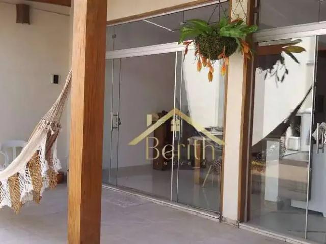 Casa / Sobrado para Locação em Taubaté/SP Jardim Independência 2 Quartos