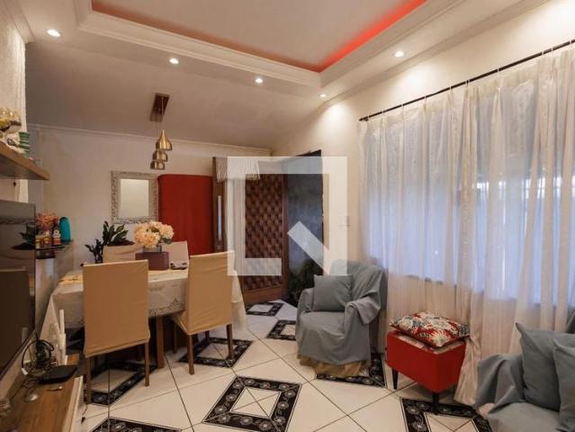 Casa / Sobrado para Locação em Taubaté/SP Jardim Santa Clara 2 Quartos