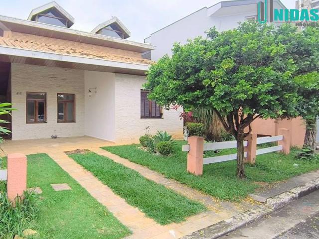 Casa / Sobrado para Locação em Taubaté/SP Vila Jaboticabeira 4 Quartos