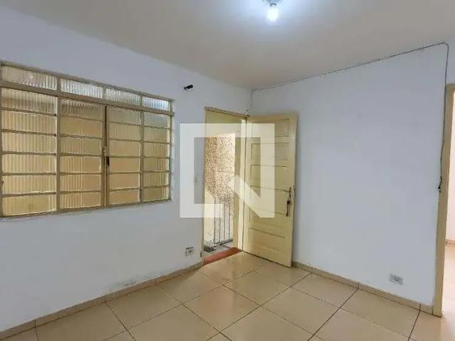 Casa / Sobrado para Locação em Taboão da Serra/SP Chácara Agrindus 3 Quartos