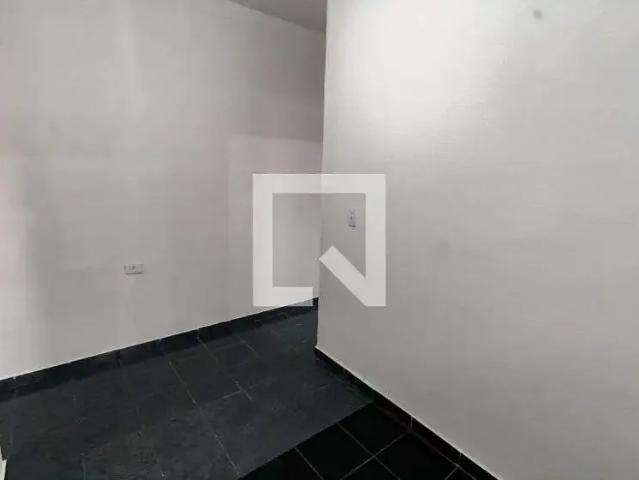 Casa / Sobrado para Locação em Taboão da Serra/SP Jardim Beatriz 2 Quartos