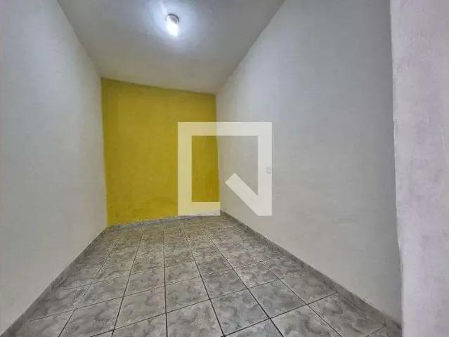Casa / Sobrado para Locação em Taboão da Serra/SP Jardim Record 1 Quartos