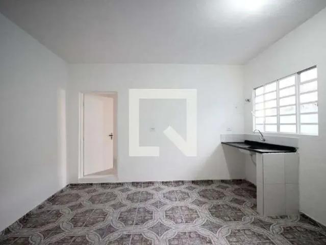 Casa / Sobrado para Locação em Taboão da Serra/SP Parque Marabá 1 Quartos