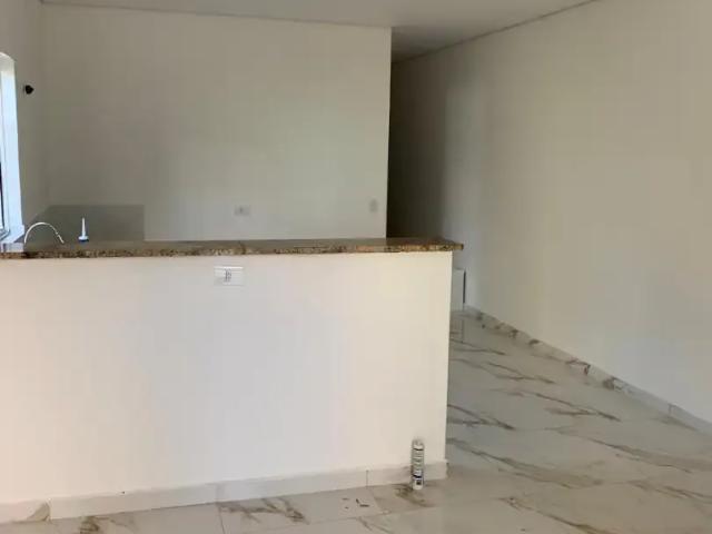 Casa / Sobrado para Locação em Taboão da Serra/SP Parque Albina 2 Quartos
