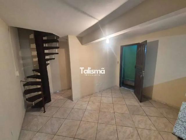 Casa / Sobrado para Locação em Taboão da Serra/SP Parque Pinheiros 2 Quartos