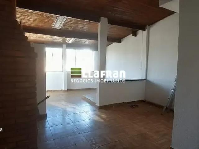 Casa / Sobrado para Locação em Taboão da Serra/SP Parque Pinheiros 2 Quartos