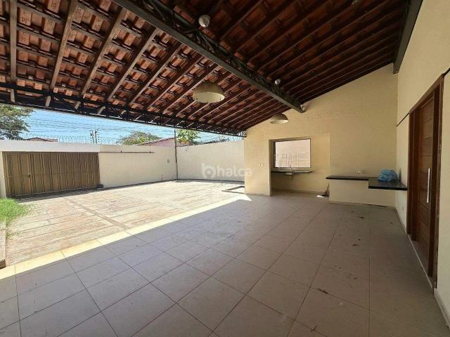 Casa / Sobrado para Locação em Teresina/PI Ininga 4 Quartos