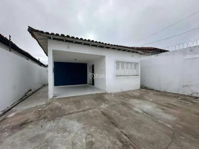 Casa / Sobrado para Locação em Teresina/PI Noivos 3 Quartos