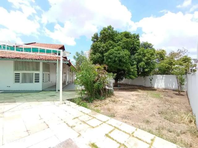 Casa / Sobrado para Locação em Teresina/PI Planalto 4 Quartos