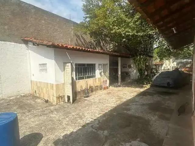 Casa / Sobrado para Locação em Teresina/PI Primavera 5 Quartos