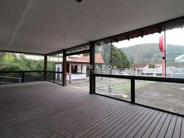 Casa / Sobrado para Locação em Teresópolis/RJ Várzea 4 Quartos