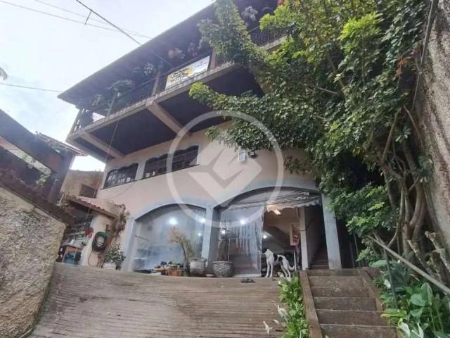 Casa / Sobrado para Locação em Teresópolis/RJ Agriões 10 Quartos